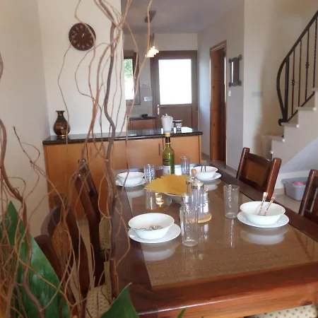 Imperial 11, Romela - 2 Bedroom Townhouse With Seaviews Peyia